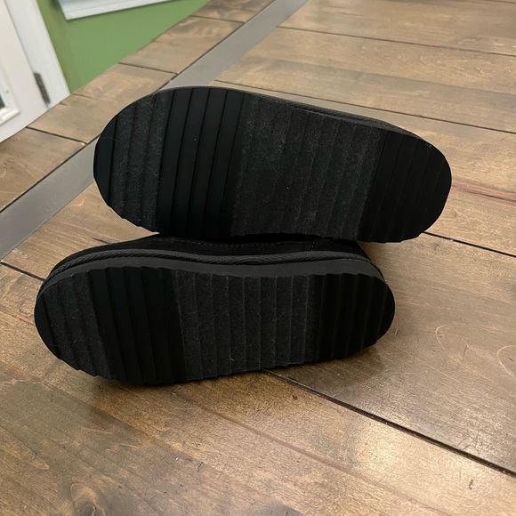 Old Navy Slip On Booties - Picture 7 of 11